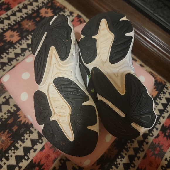 Adidas Ozweego Core Black Solar Green - Picture 4 of 9